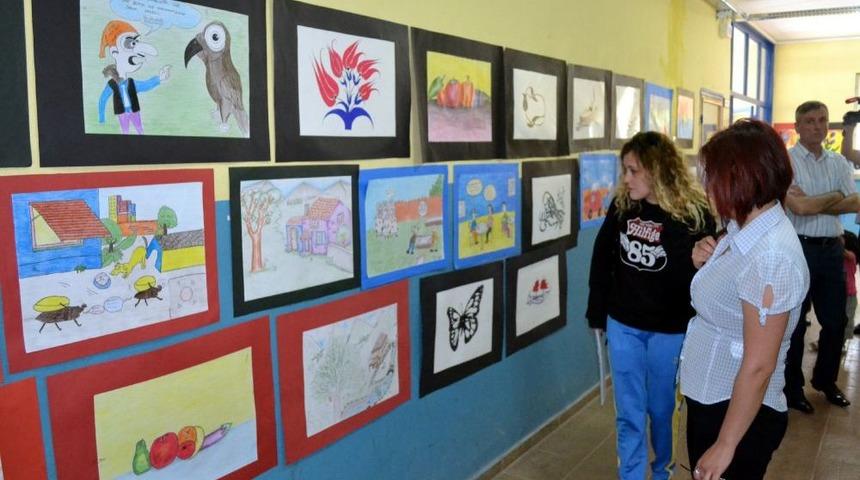 Hoca Ahmet Yesevi &Ouml;ğrencilerinden Resim Sergisi