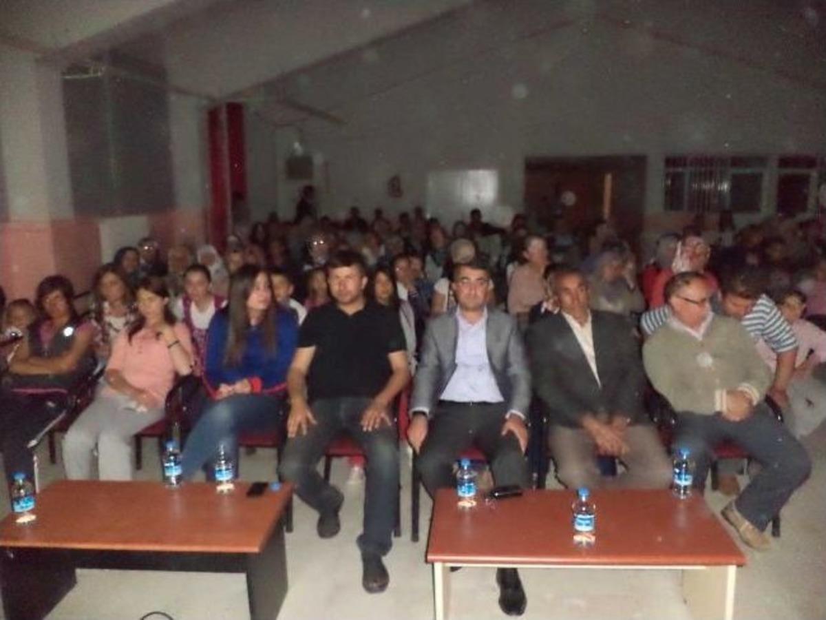 Pazarlar'da Şiir Dinletisi