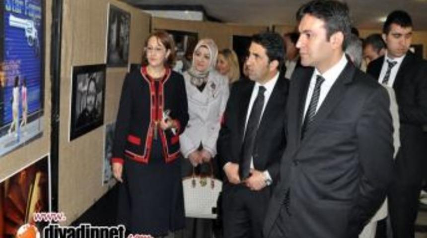 Kadın Sorununa Dikkat Çeken Fotoğraf Sergisi Açıldı