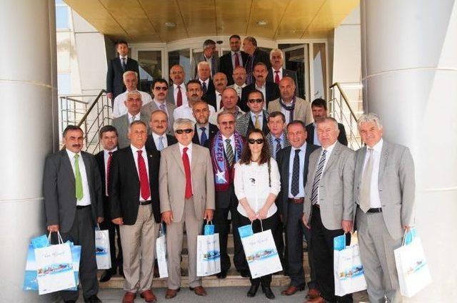 Trabzon İl Genel Meclisi Üyelerinden Vali Karaloğlu’na Ziyaret 2