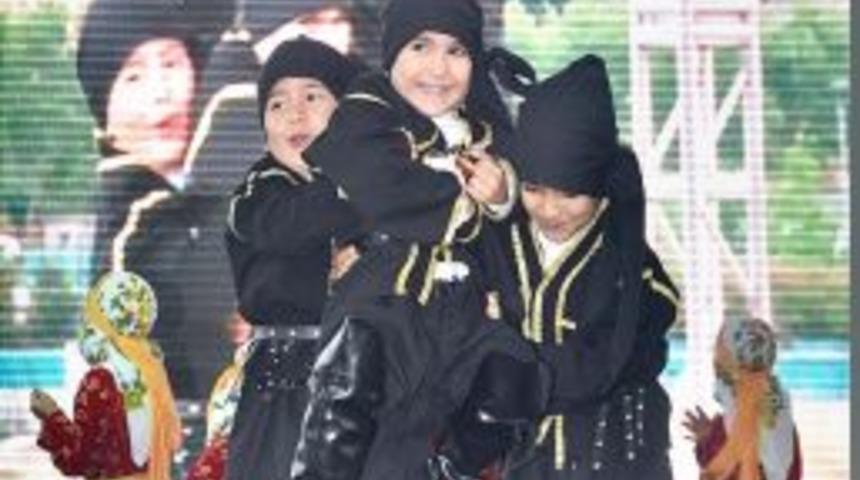 Ey&uuml;pl&uuml; Miniklerden Halkoyunu G&ouml;stergisi