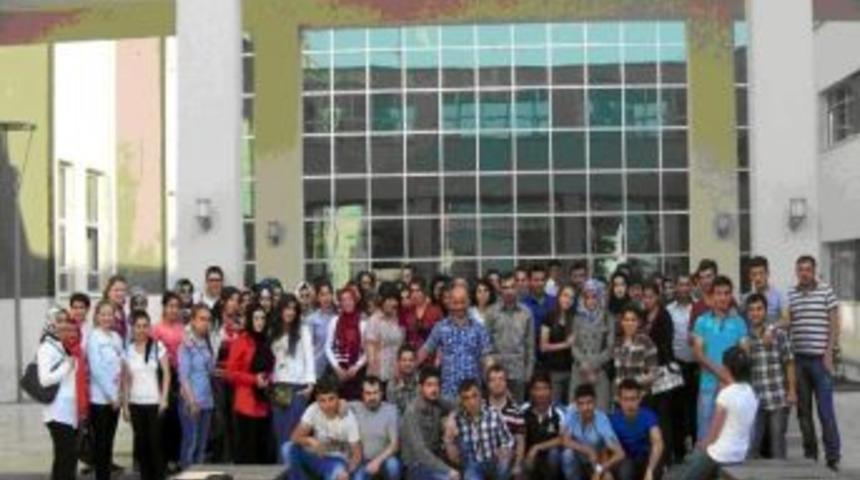 Hasta Kabul Asistanlığı Kursiyerleri Sertifikalarını Aldı