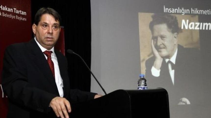Nazım Hikmet Şiirleriyle Anıldı