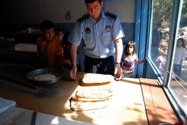 Zabıta Ekipleri İlçedeki Ekmek Fırınları Denetledi