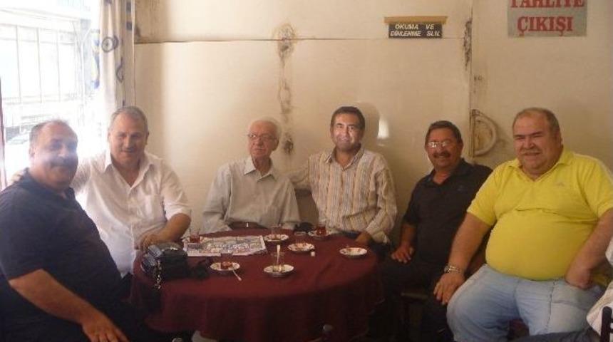 &Ouml;ğrencilerden Kadir &Ouml;ğretmene Vefa