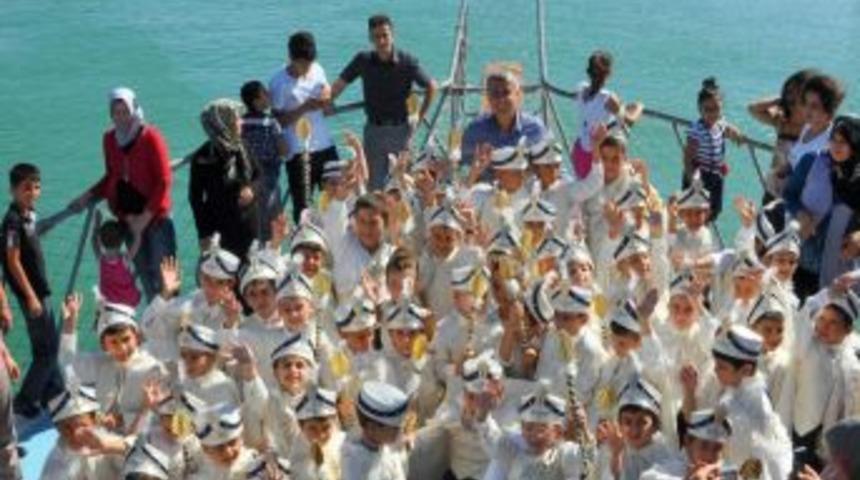 Manavgat Belediyesi 100 &Ccedil;ocuğu S&uuml;nnet Ettirecek