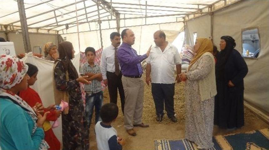 Akdoğan&rsquo;da Evi Yıkılan Aileye Kaymakam Yardım Etti