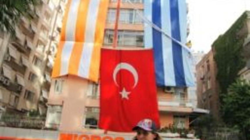 Ezeli Rekabeti Gezi Parkı Birleştirdi