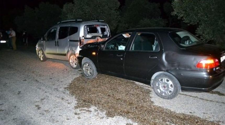 D&uuml;ğ&uuml;n Konvoyunda Zincirleme Trafik Kazası
