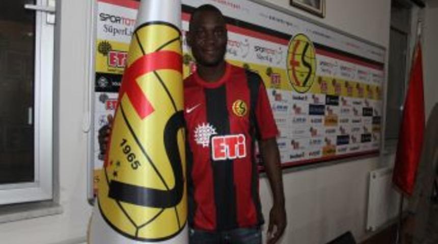 Eskişehirspor Bienvenu Ile Anlaştı
