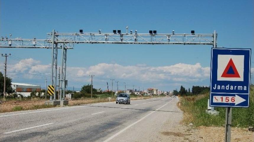 Jandarma Ka&ccedil;ak&ccedil;ılara G&ouml;z A&ccedil;tırmayacak