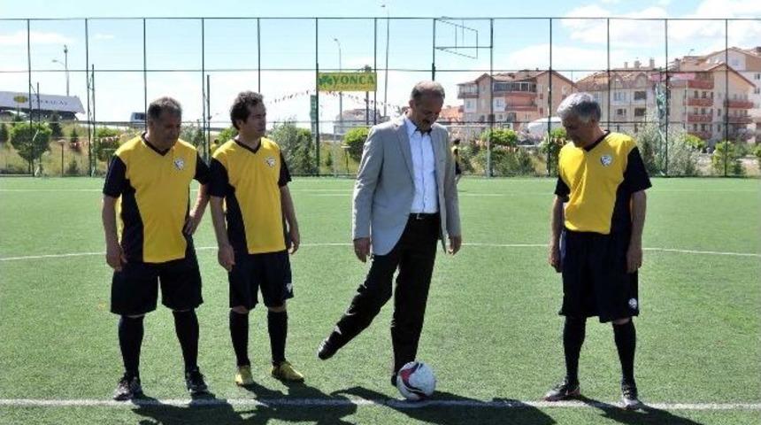 Başlama Vuruşu Akg&uuml;l&rsquo;den