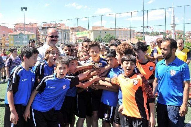 Başlama Vuruşu Akg&uuml;l&rsquo;den 2