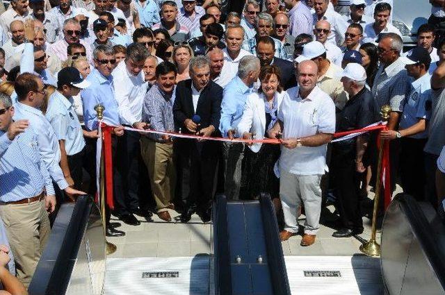 Anadolu Caddesi&rsquo;nde &ldquo;asans&ouml;rl&uuml;-y&uuml;r&uuml;yen Merdivenli&rdquo; 3