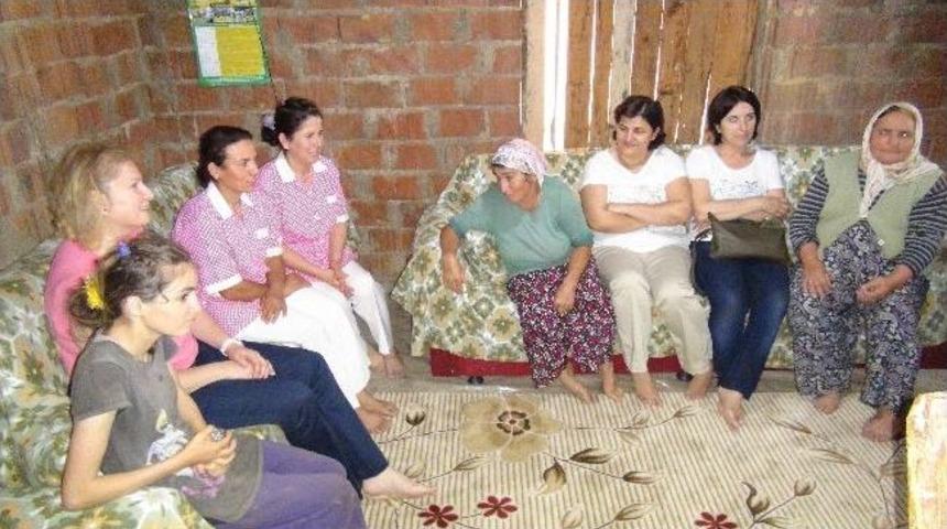 G&ouml;n&uuml;l El&ccedil;ileri Yardıma Muhta&ccedil;lara El Uzattı