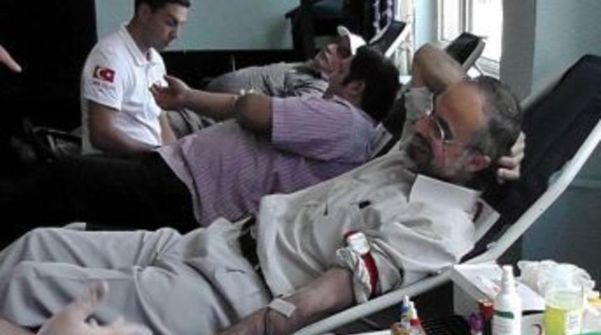 Kulu&rsquo;da Kızılay&rsquo;dan Kan Alımı