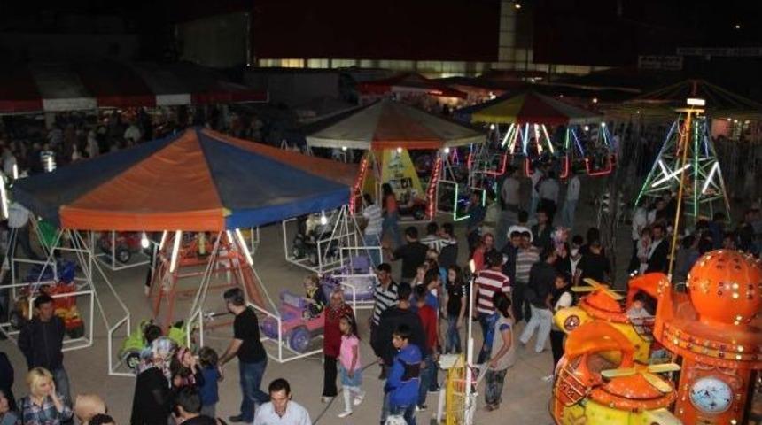 &Ccedil;an Yaz Panayırına B&uuml;y&uuml;k İlgi