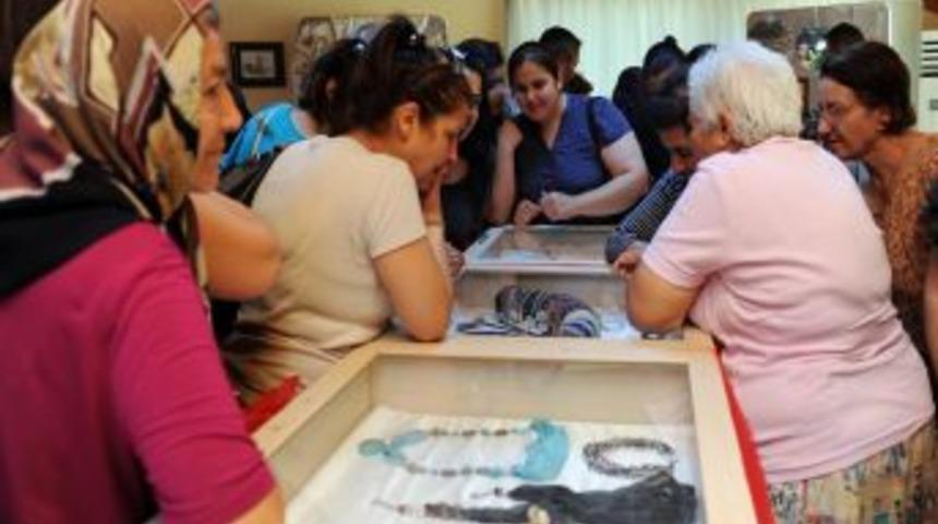 ASMEK Kursiyerleri H&uuml;nerlerini Sergiledi