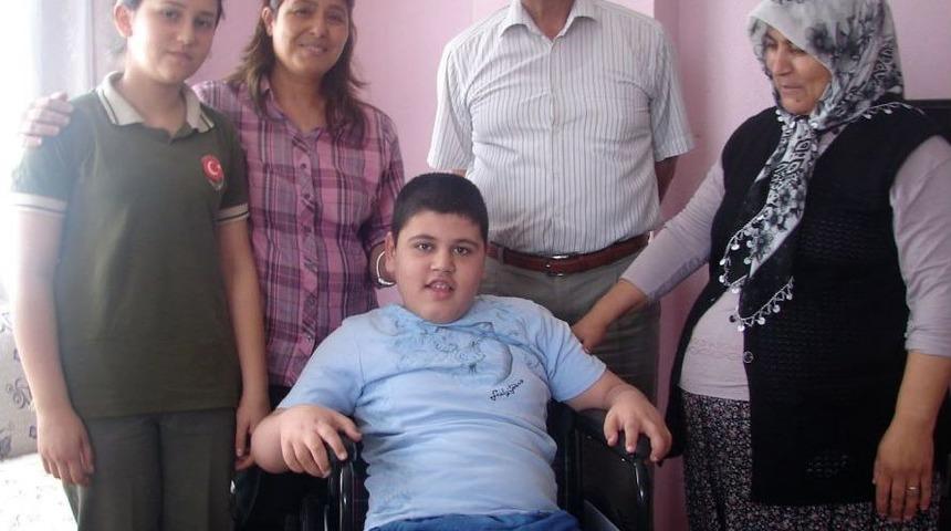 Mavi Kapakla Gelen Mutluluk