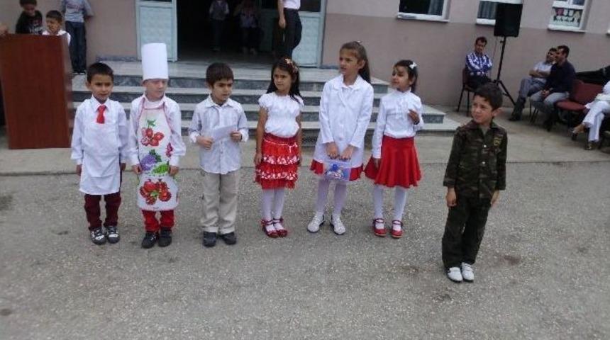 Topağa&ccedil; İlkokulu'nda Okuma Bayramı