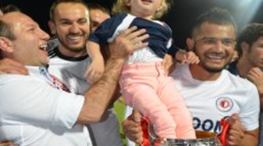 PTT 1. Lige &Ccedil;ıkan Fethiyespor Il&ccedil;e Halkını Birbirine Kenetledi