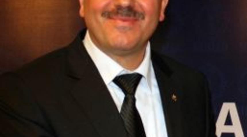 M&uuml;siad D&uuml;zce Şube Başkanı &Ccedil;akmak Mira&ccedil; Kandilini Kutladı