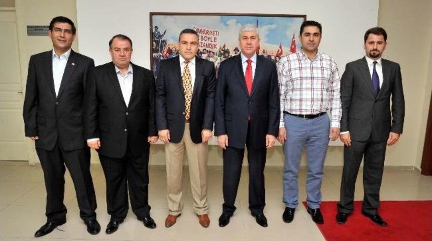 Deri Sanayicileri Derneği Yönetimi Vali Erden’i Ziyaret Etti