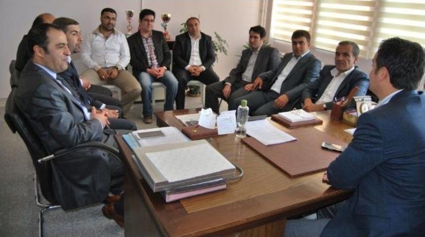 Ak Parti Tatvan İl&ccedil;e Y&ouml;netiminden İadeyi Ziyaret