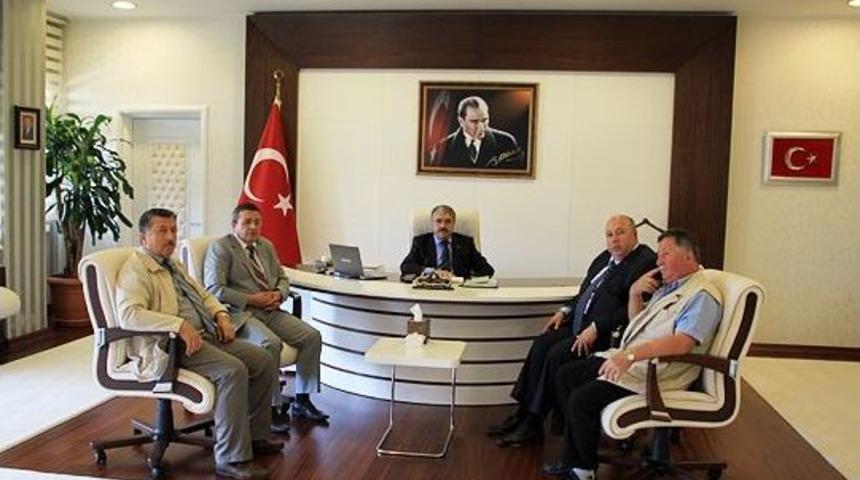 Timur'dan Vali &Ccedil;ınar'a Ziyaret