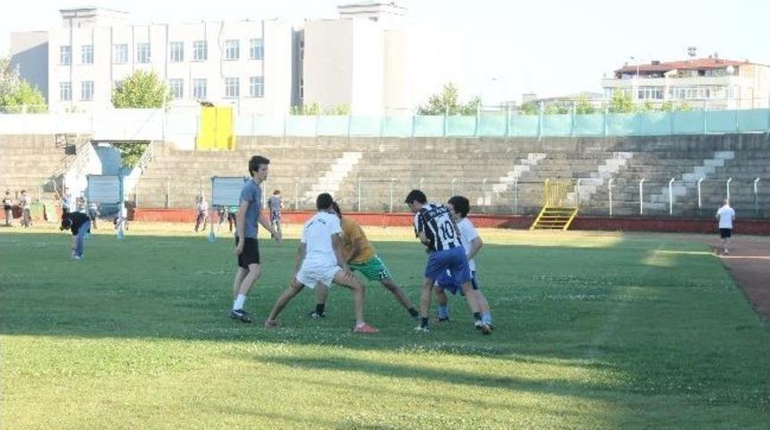 Altınorduspor, Acarsporlu 5 Futbolcuyu Deneyecek