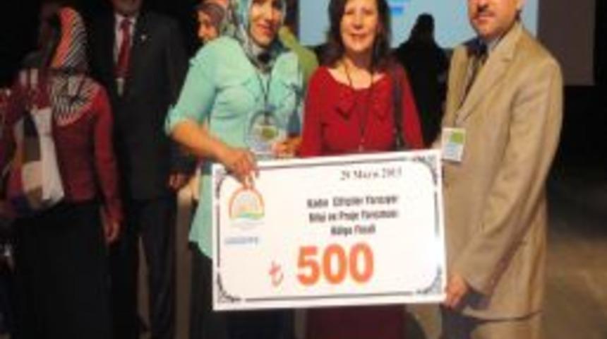 Elazığlı &Ccedil;ift&ccedil;i Bayanlar Yarışmada 4. Oldu