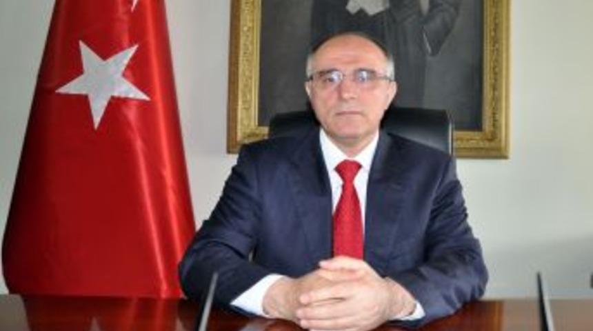 Vali &Ouml;z&ccedil;imen: Bolu'ya Gelen Temiz G&ouml;n&uuml;llere 'merhaba' Deyin