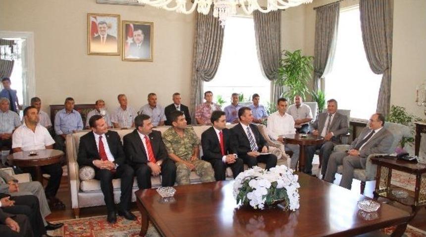 K&ouml;pr&uuml;başı Heyeti Vali Savaş&rsquo;ı Ziyaret Etti