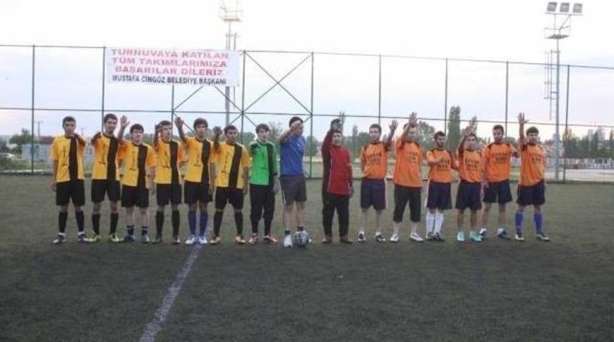 Gen&ccedil;lik Kupası Halı Saha Futbol Turnuvası