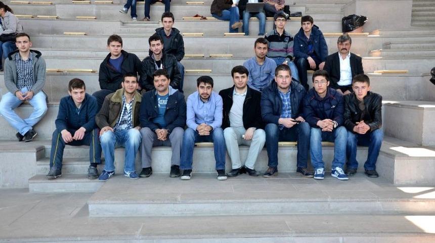 "Bana Sor" Projesi Ile AİB&Uuml; Ve Bolu'yu Tanıttılar