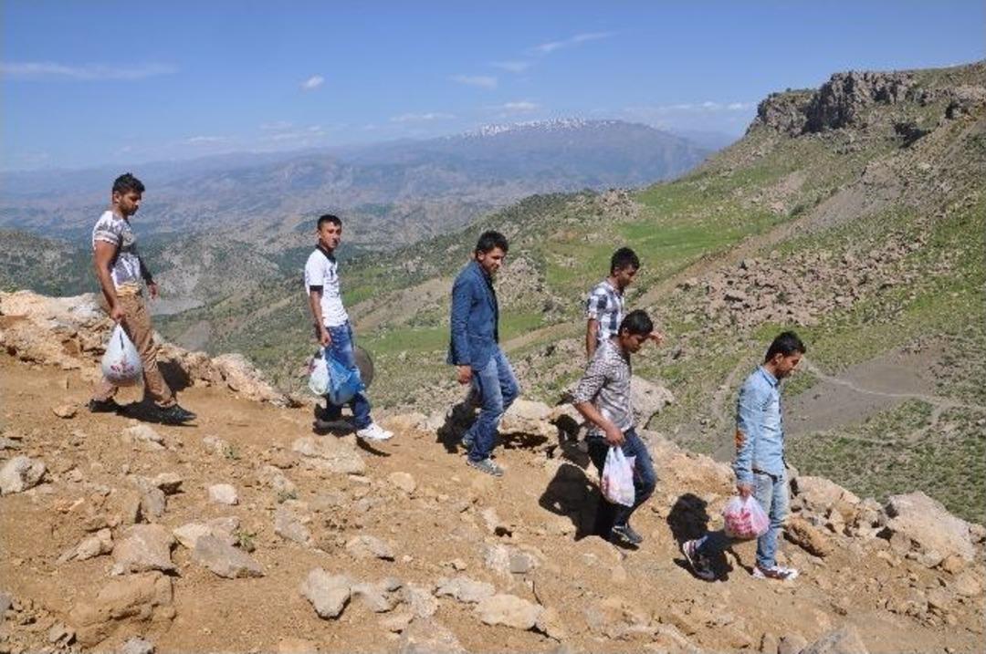 Namaz Ve Herekol Dağlarında Piknik Keyfi