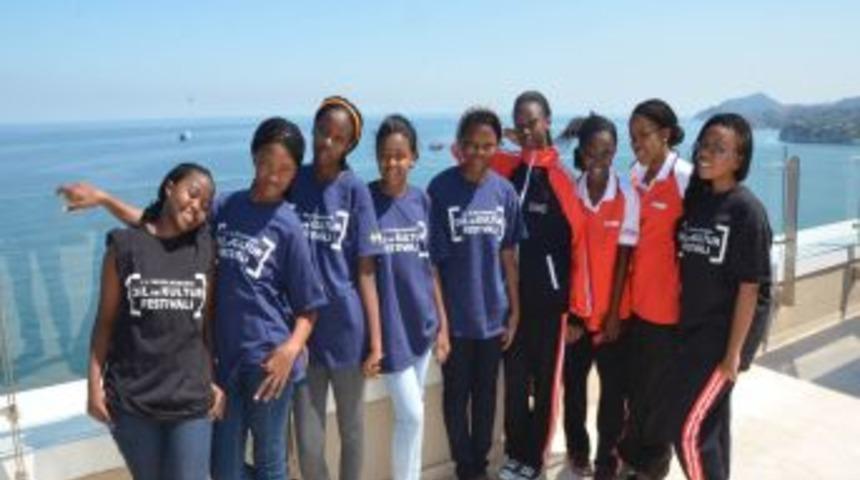 T&uuml;rk&ccedil;e'nin &Ccedil;ocukları Karadeniz'e Hayran Kaldı