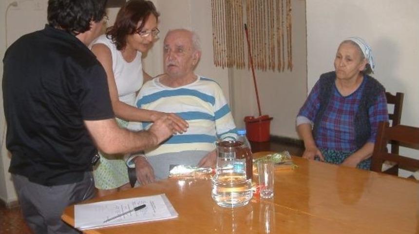 Burhaniye&rsquo;de Evde Bakım Hastalarına Memnuniyet Anketi