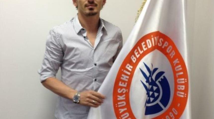 Orhan Ak İstanbul BBSK'ya Transfer Oldu