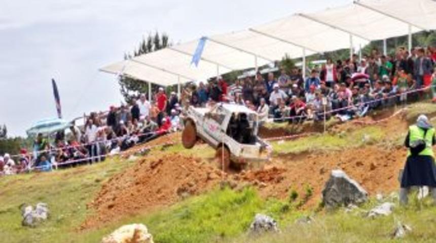 Sapanca'da Yapılan Off-Road Yarışları Sona Erdi
