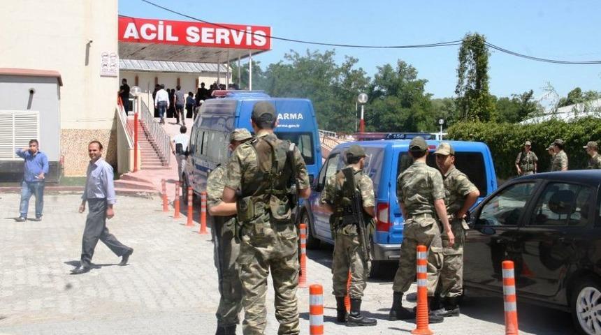 Iğdır'da Silahlı &Ccedil;atışma: 4 &Ouml;l&uuml;, 2 Yaralı