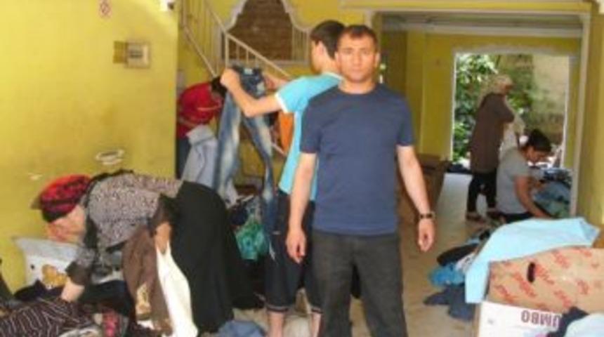 Kırıkhan&rsquo;da Suriyeliler&rsquo;e Kıyafet Yardımı