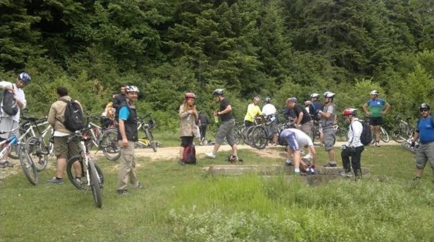 Bisiklet Tutkunları Karag&ouml;l&rsquo;de Pedal &Ccedil;evirdi