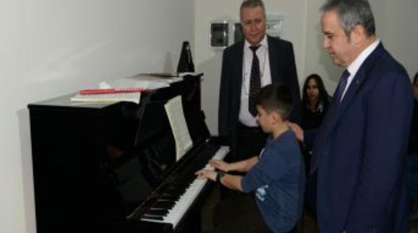 Konyaaltı Belediyesi Yaz Sanat Okullu Kayıtları Başladı