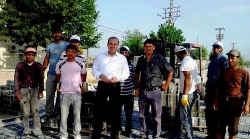 Başkan S&ouml;zl&uuml; Parke Taşı D&ouml;şeme &Ccedil;alışmalarını İnceledi.