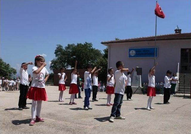 Kayapa’da Okullara Yardımsever Eli