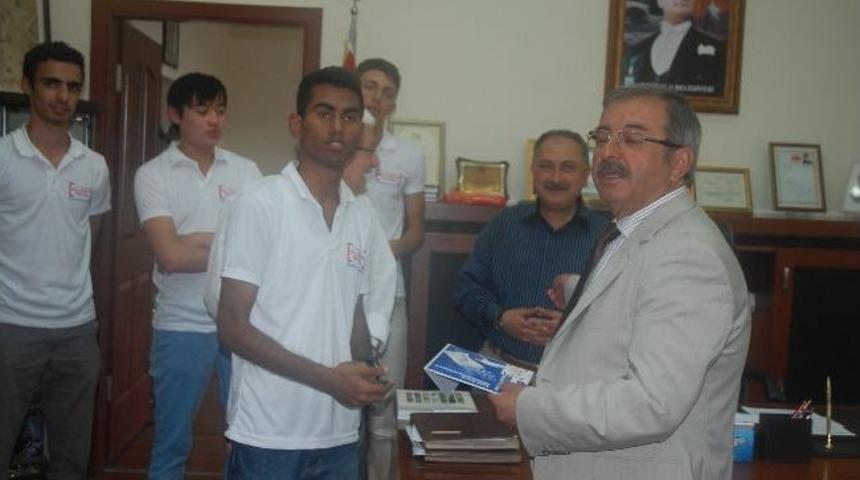 Başkan &Ouml;zacar&rsquo;a &ldquo;dil Ve K&uuml;lt&uuml;r Festivali&rdquo; Ziyareti