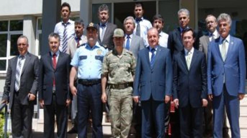 Vali Kocatepe, Elbistan'a Yapılan Okulları Gezdi