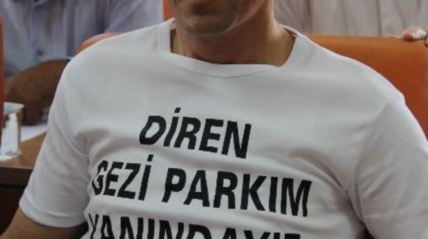 İl Genel Meclisinde Taksim Protestosu