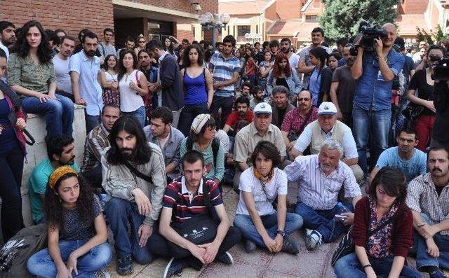 A&uuml; de Sınavların Ertelenmesi İ&ccedil;in Eylem 1